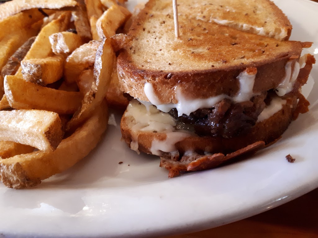 Debs Gas Bar & Restaurant | 5475 Old Highway 2, Shannonville, ON K0K 3A0, Canada | Phone: (613) 961-1816