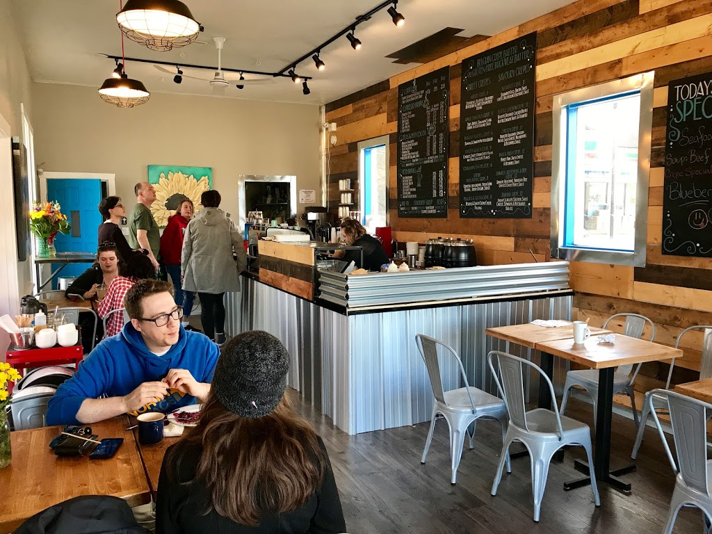 Ironworks Cafe & Creperie | 422 Esplanade Ave, Ladysmith, BC V9G 1A1, Canada | Phone: (250) 912-0064