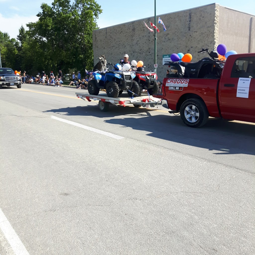 HUSKY | 84 Centre St, Gimli, MB R0C 1B0, Canada | Phone: (204) 642-5204