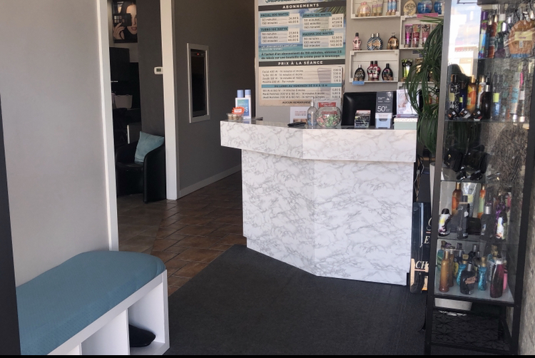 Bronzage International | 1208 Bd des Seigneurs, Terrebonne, QC J6W 3W4, Canada | Phone: (450) 471-5635