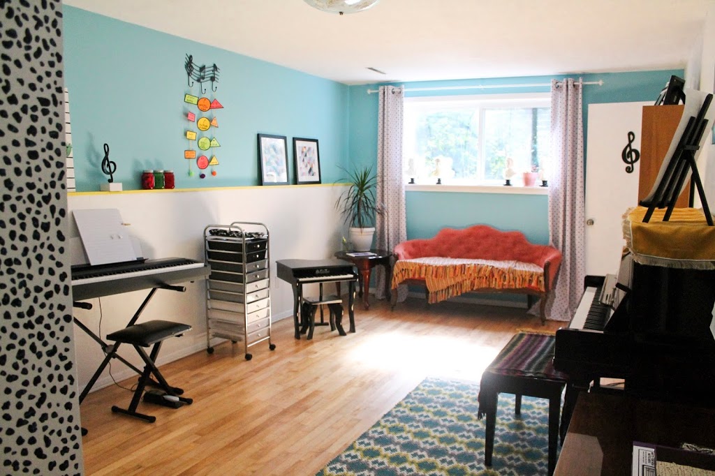 Beyond the Keys Piano Studio | 6652 Jupiter Blvd, Niagara Falls, ON L2J 3X1, Canada | Phone: (289) 257-6886