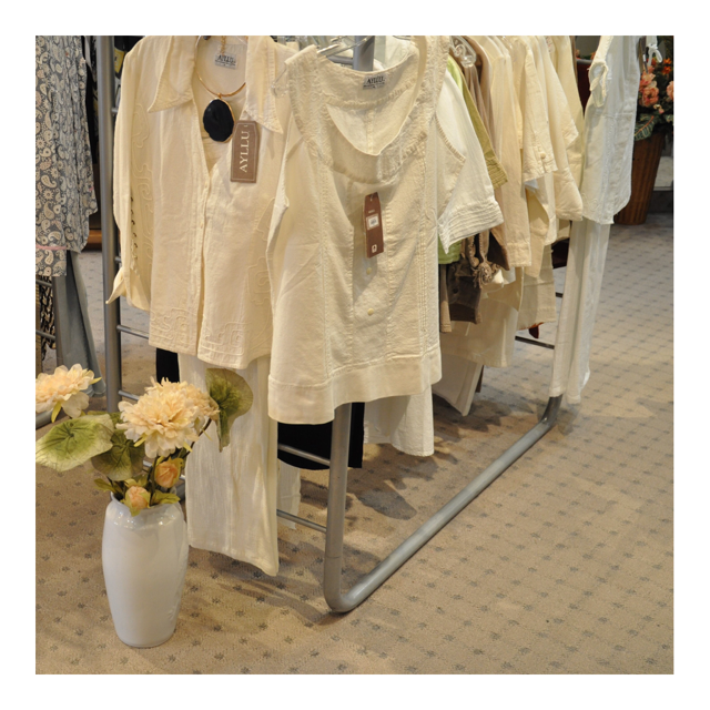 Lanas Boutique | 100 Bronte Rd Unit 5, Oakville, ON L6L 6L5, Canada | Phone: (905) 847-8148