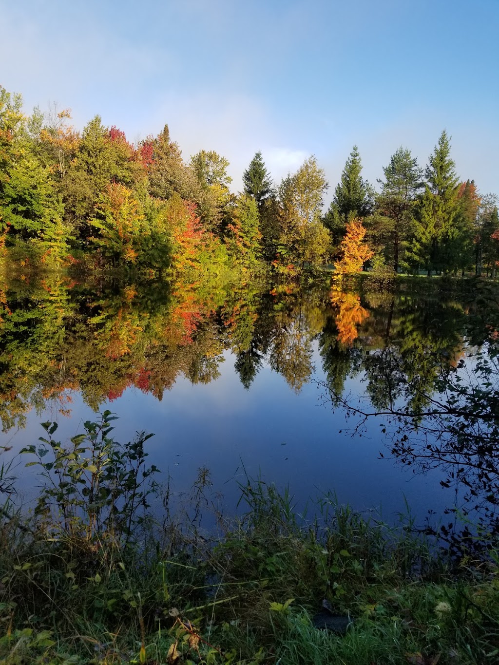 Club de golf de Lorette Inc | 12986 Rue Monseigneur-Cooke, Québec, QC G2A 3B6, Canada | Phone: (418) 842-8441