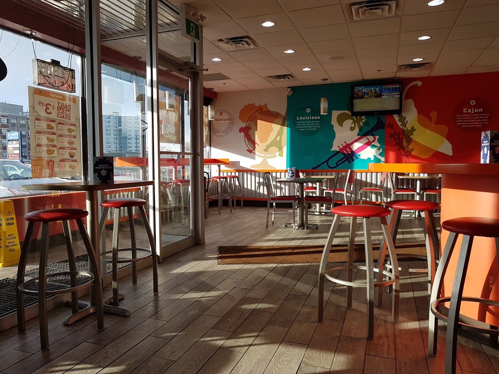 Popeyes | 2355 Keele St, North York, ON M6M 4A2, Canada | Phone: (416) 241-3500