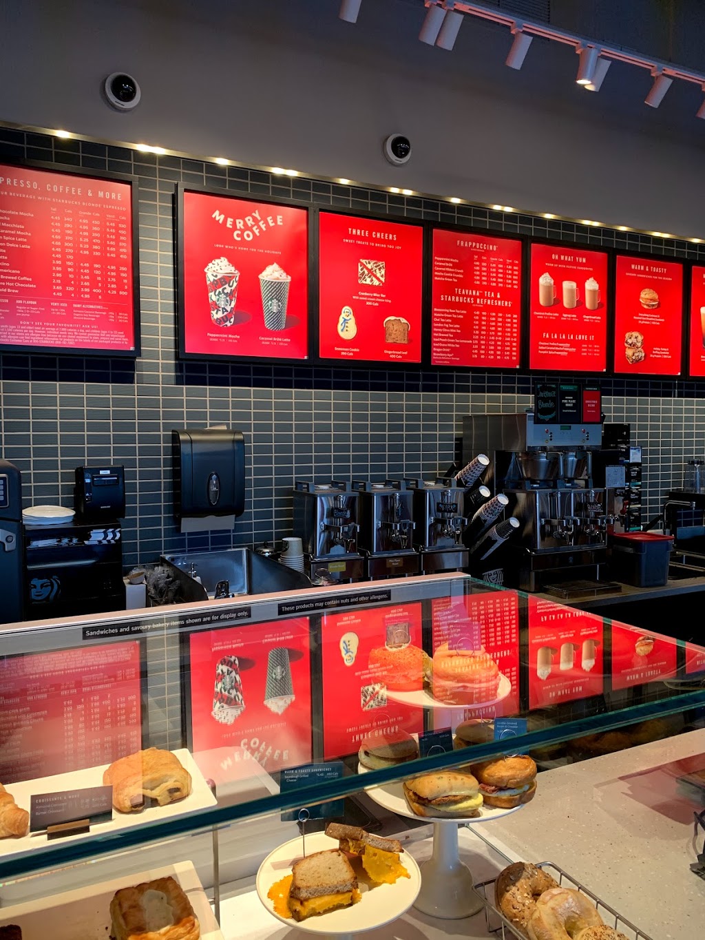Starbucks | 8840 210 St, Langley City, BC V1M 2Y2, Canada | Phone: (604) 882-9968