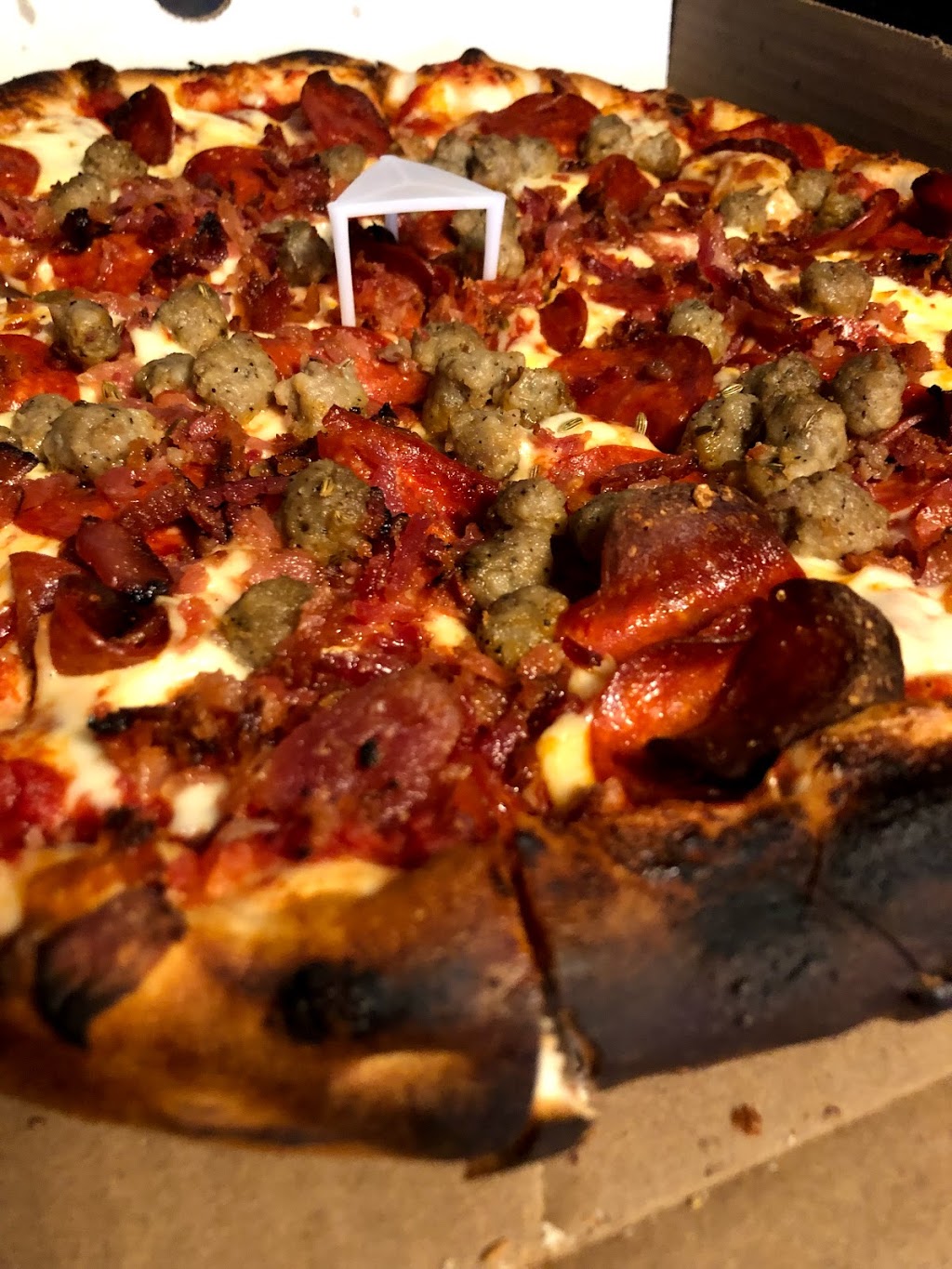 Byron Pizza | 1240 Commissioners Rd W, London, ON N6K 1C7, Canada | Phone: (519) 472-0310