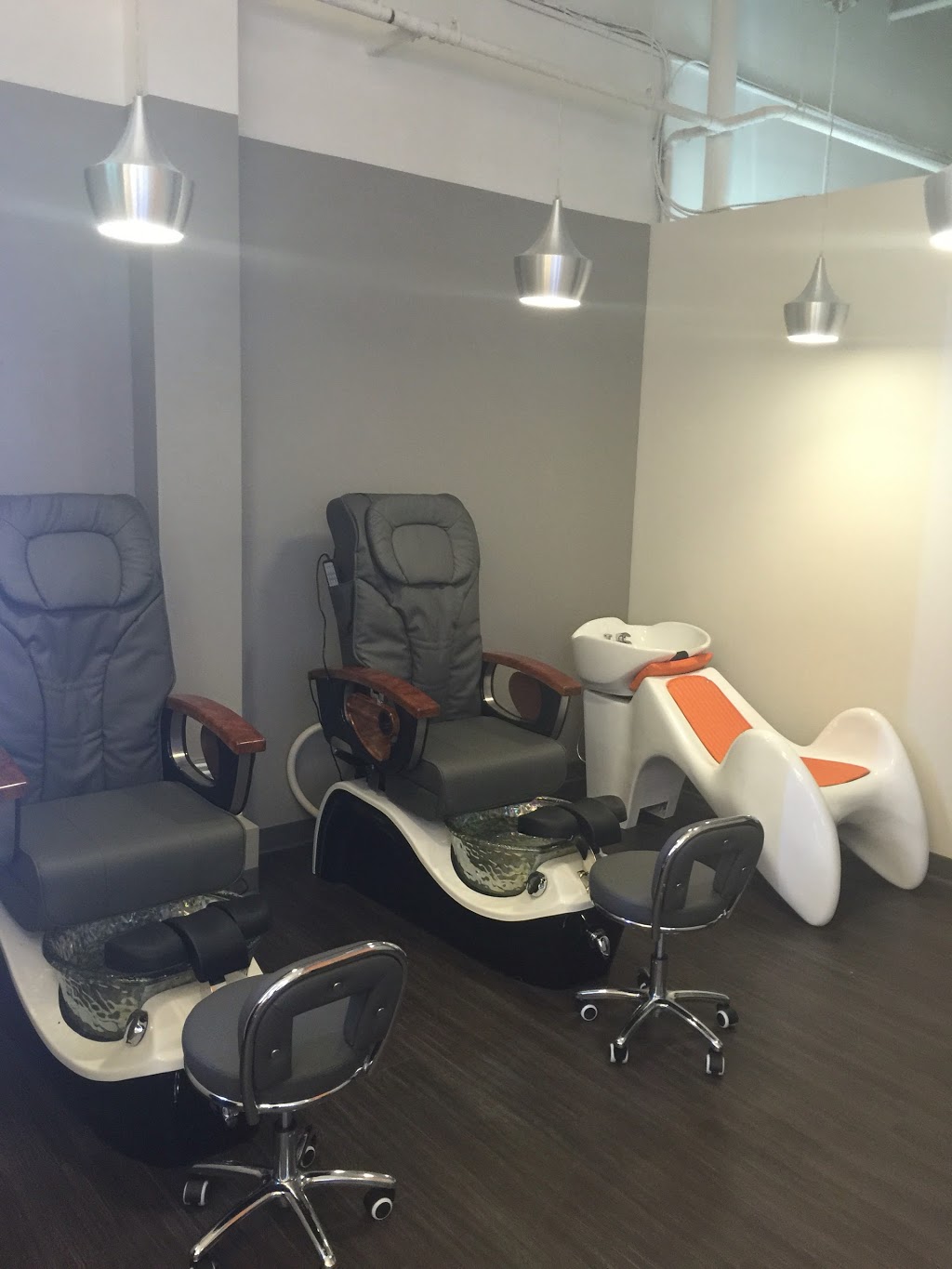 Bobs Hair & Beauty Bar | 14330 64 Ave, Surrey, BC V3W 1Z1, Canada | Phone: (778) 564-2627