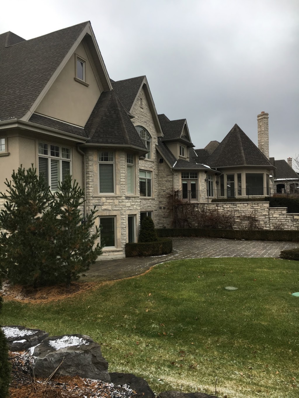 Major League Roofing and Exteriors | 1435 Birchcliffe Ct, Oshawa, ON L1J 7Z8, Canada | Phone: (289) 939-6898