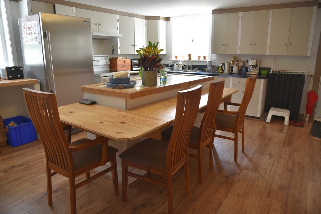 Auberge de la Visitation | 6104 Rue Saint-Georges, Lévis, QC G6V 4J8, Canada | Phone: (418) 805-3059