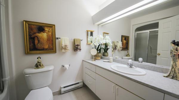 Cambridge Court Apartments | 10 Brookside Dr, Moncton, NB E1E 4M8, Canada | Phone: (833) 258-9494