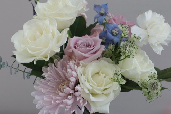 Green vase Flower | 46 Aspen Stone Manor SW, Calgary, AB T3H 0H3, Canada | Phone: (403) 870-6557