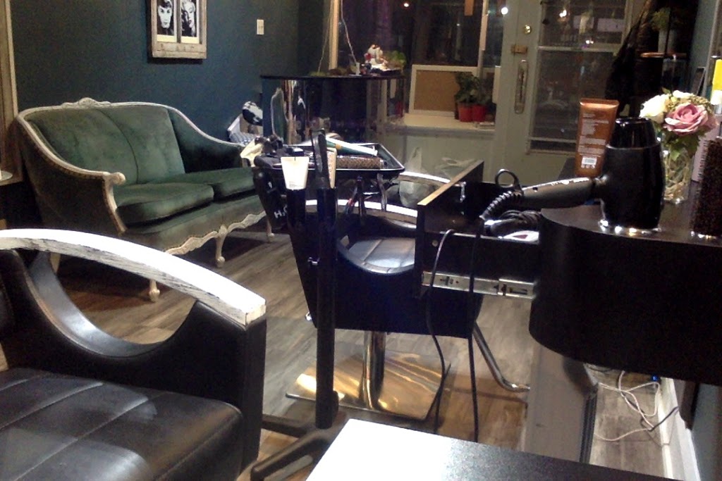 Wooden Scissors | 549 Annette St, Toronto, ON M1P 5C3, Canada | Phone: (416) 762-6866