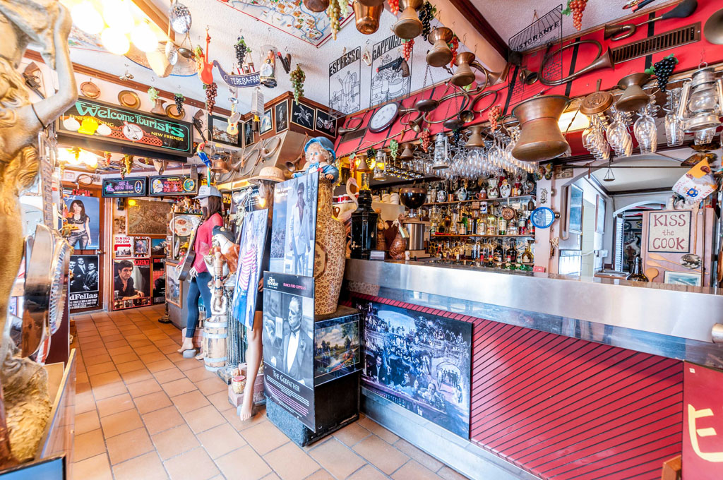 Piccolo Castello Trattoria | Wahnekewening Bch, Penetanguishene, ON L0K 1P0, Canada | Phone: (705) 533-3883