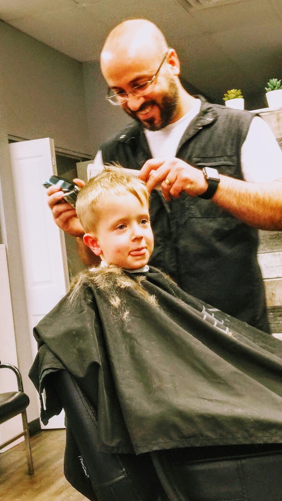 Bass’s Barbershop | 13127 82 St NW, Edmonton, AB T5E 2T4, Canada | Phone: (780) 377-2101