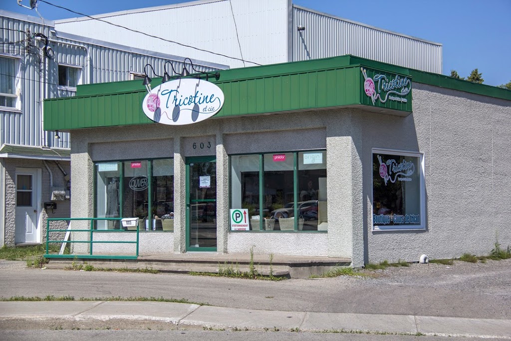 Tricotine & Cie | 112 Rue Saint-Laurent, Saint-Eustache, QC J7P 5G1, Canada | Phone: (450) 974-1313