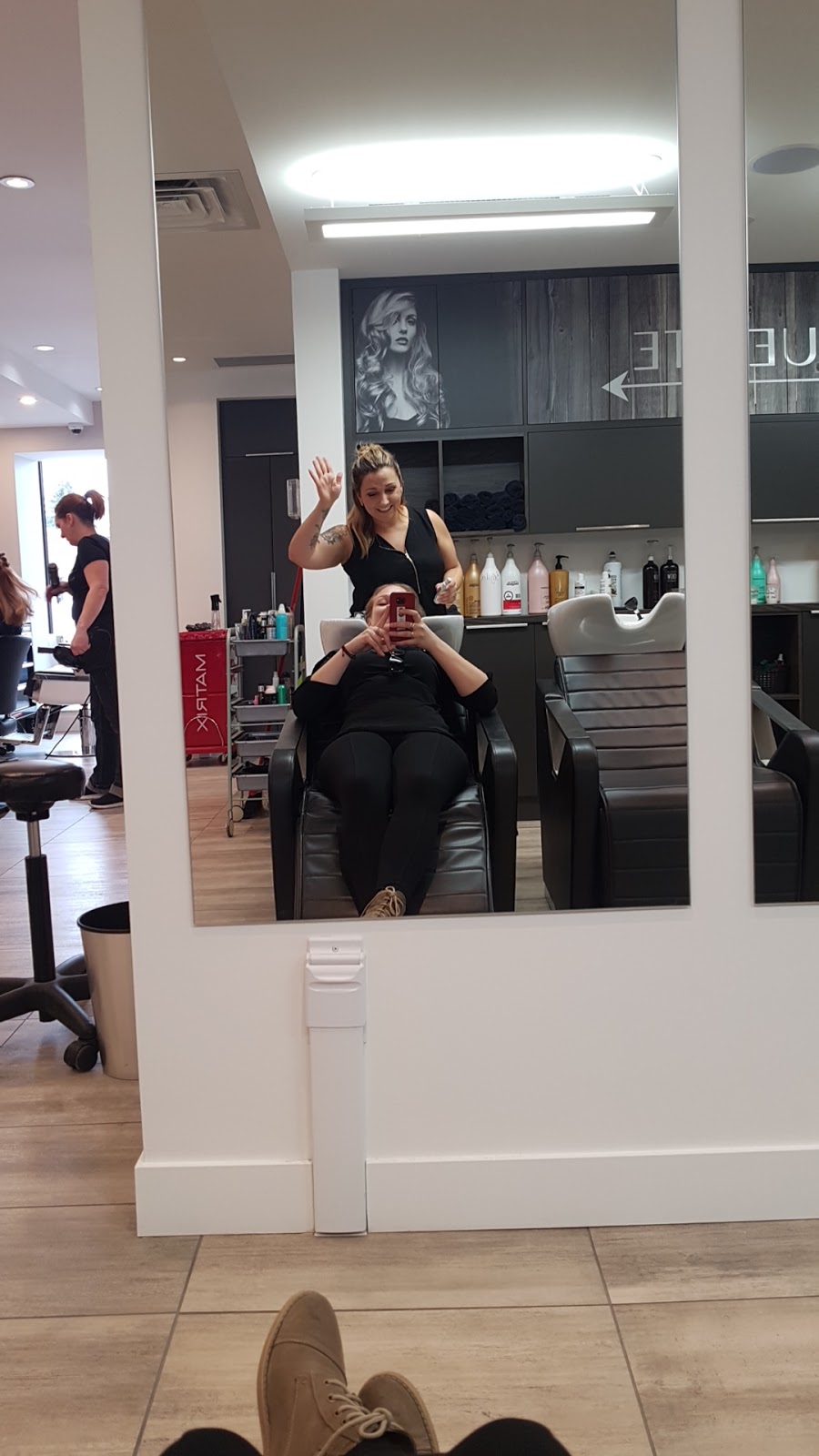 Girouette Coiffure & Spa | 715 Chemin Bord-du-Lac, Dorval, QC H9S 2B9, Canada | Phone: (514) 631-5995
