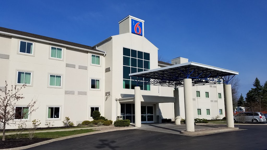 Motel 6 Niagara Falls NY | 9100 Niagara Falls Blvd, Niagara Falls, NY 14304, USA | Phone: (716) 297-9902