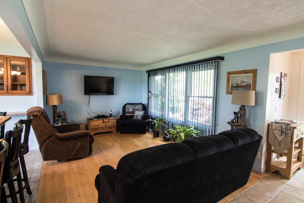 Anchors Away | 273 Robson Rd, Leamington, ON N8H 5R4, Canada | Phone: (519) 326-6139