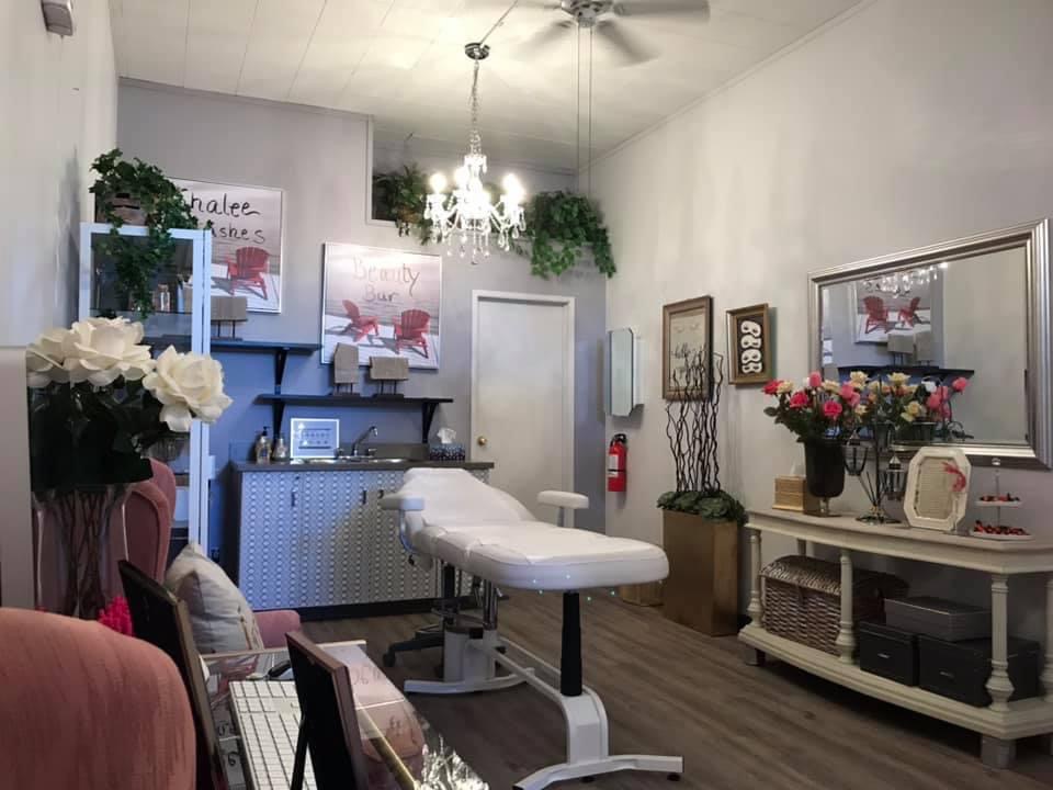 Lily Lash Boutique | 5710 47 St, Wetaskiwin, AB T9A 2R2, Canada | Phone: (780) 995-9363