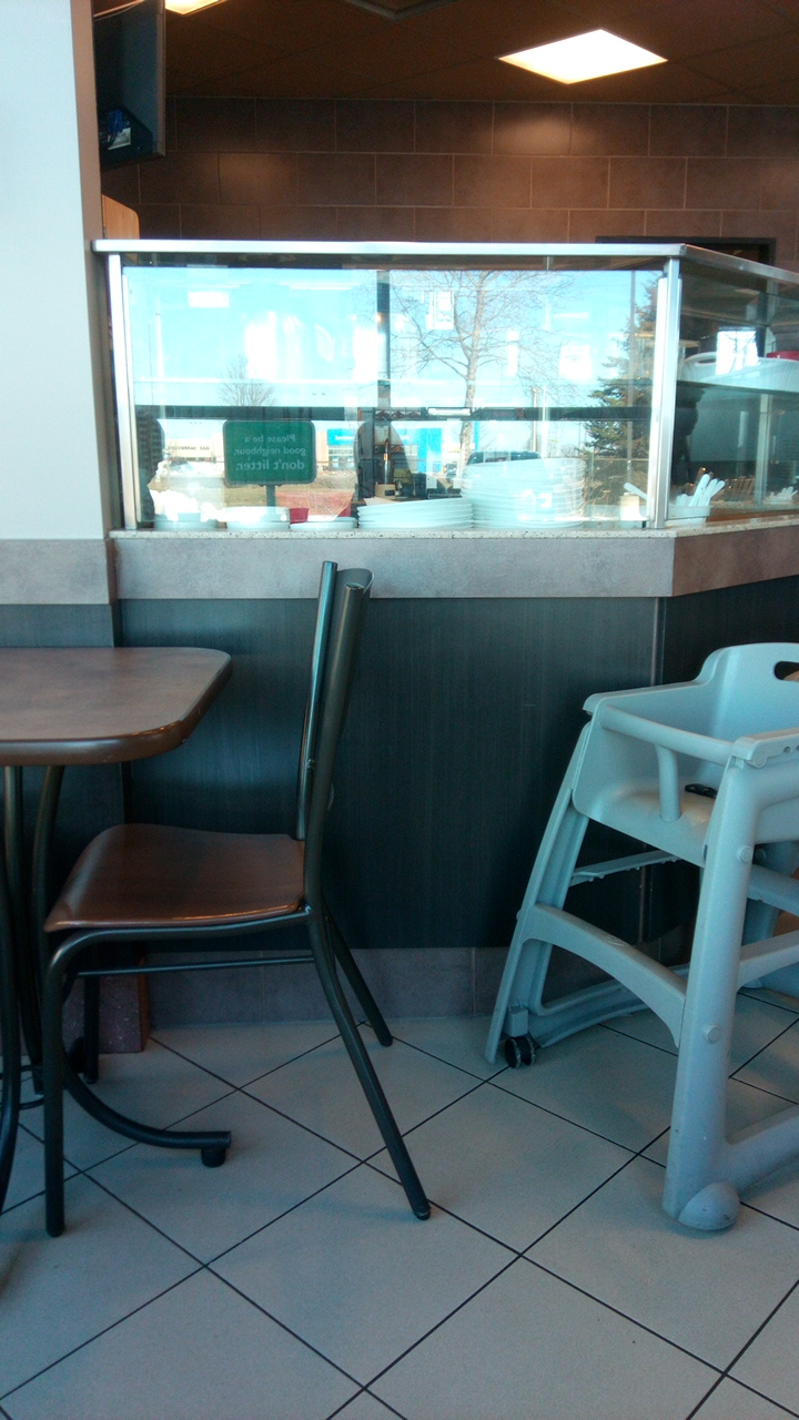 Tim Hortons | 225 Henry St, Brantford, ON N3S 7R4, Canada | Phone: (519) 753-4816