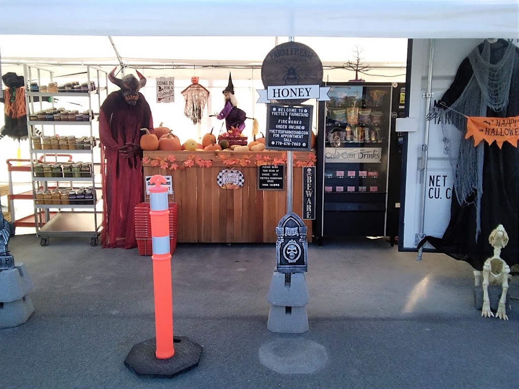 Yvettes Farm Stand and Fireworks | 137f Dyke Rd, Chilliwack, BC V2P 6H7, Canada | Phone: (778) 678-7869