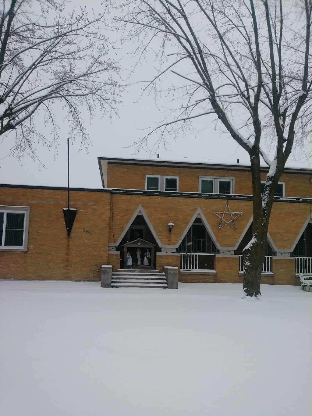 Église Saints-Pierre-et-Paul | 580 Rue Saint-Pierre, Drummondville, QC J2C 3W5, Canada | Phone: (819) 477-2932
