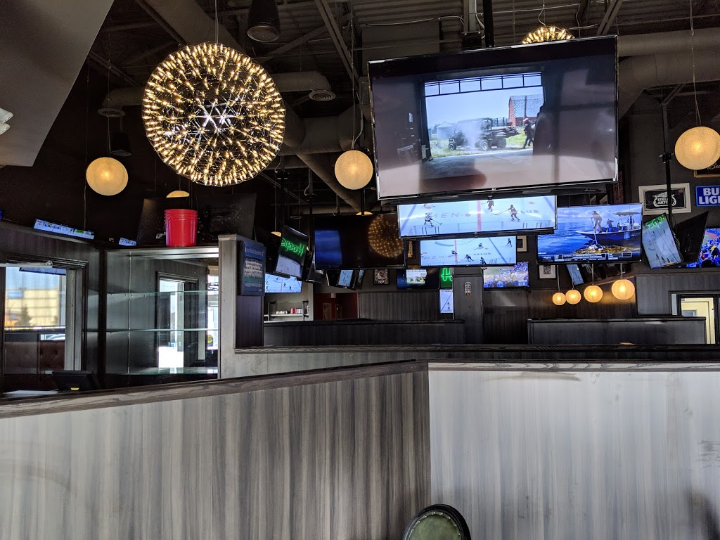 Hoops Sports Bar & Grill | 3560 Major MacKenzie Dr W, Woodbridge, ON L4L 1A6, Canada | Phone: (905) 651-2222