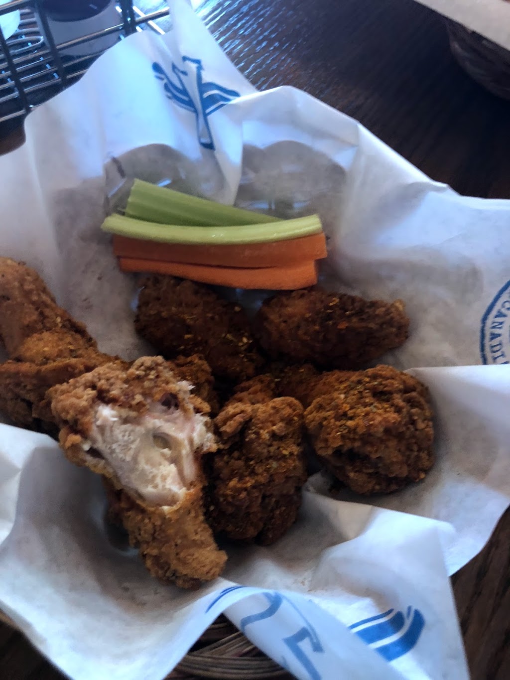 Wild Wing | 5955 Latimer Dr #4, Mississauga, ON L5V 0B7, Canada | Phone: (905) 817-1444