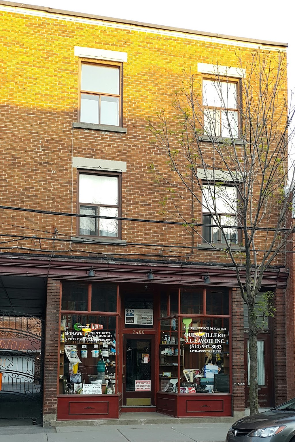 Lavoie Hardware | 2488 Rue Centre, Montréal, QC H3K 1J8, Canada | Phone: (514) 932-5116
