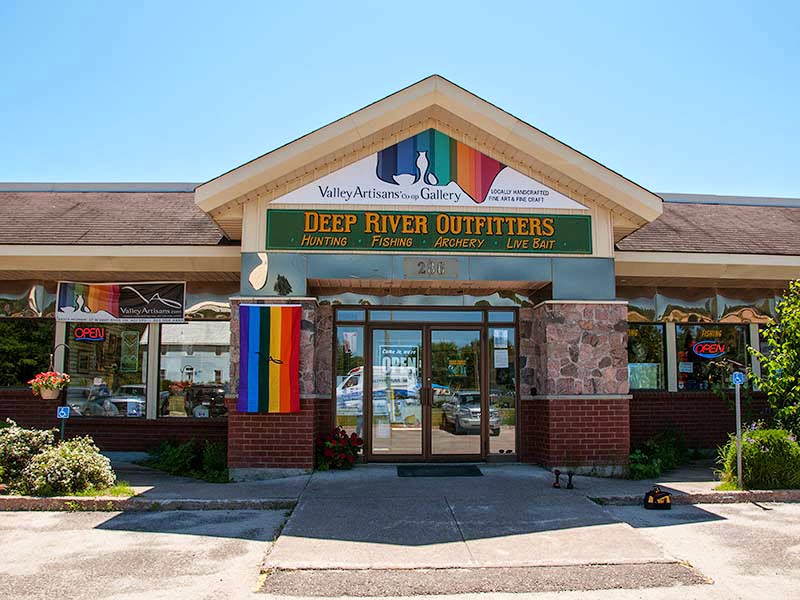 Valley Artisans Co-op | 33373 ON-17, Deep River, ON K0J 1P0, Canada | Phone: (613) 584-4483
