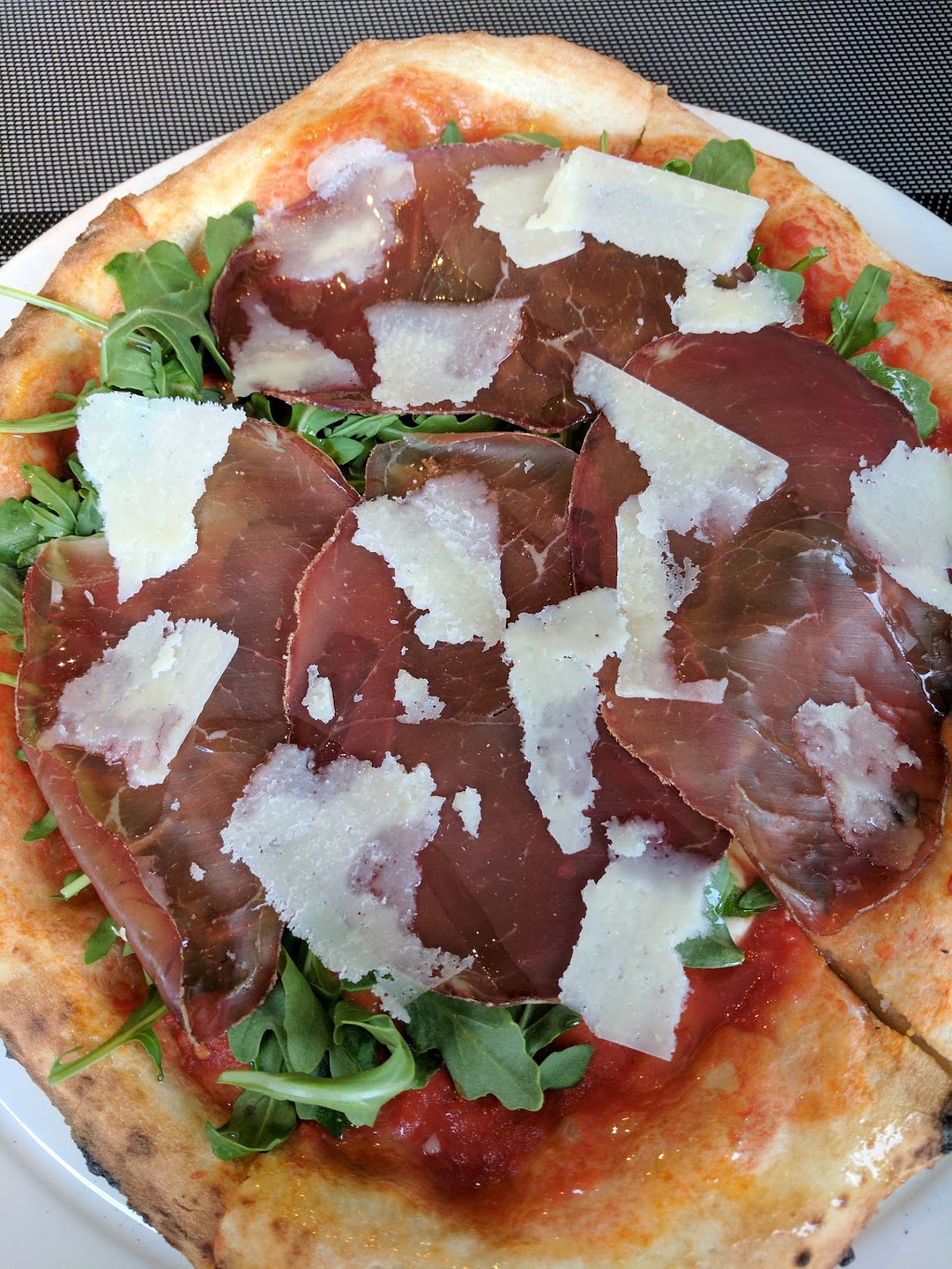 Viva Napoli Pizzeria | 679 Mt Pleasant Rd, Toronto, ON M4S 2N2, Canada | Phone: (647) 344-8482