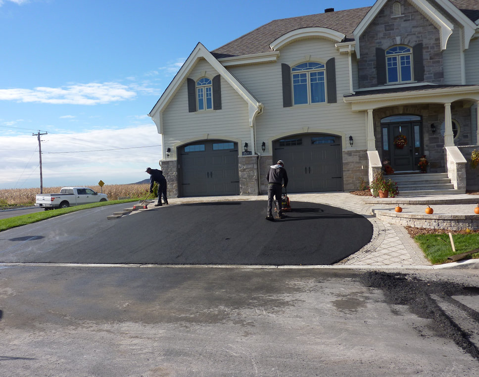 Pavages P Brodeur Inc | 736 Rue des Grives, Mont-Saint-Hilaire, QC J3H 5T6, Canada | Phone: (450) 467-8441