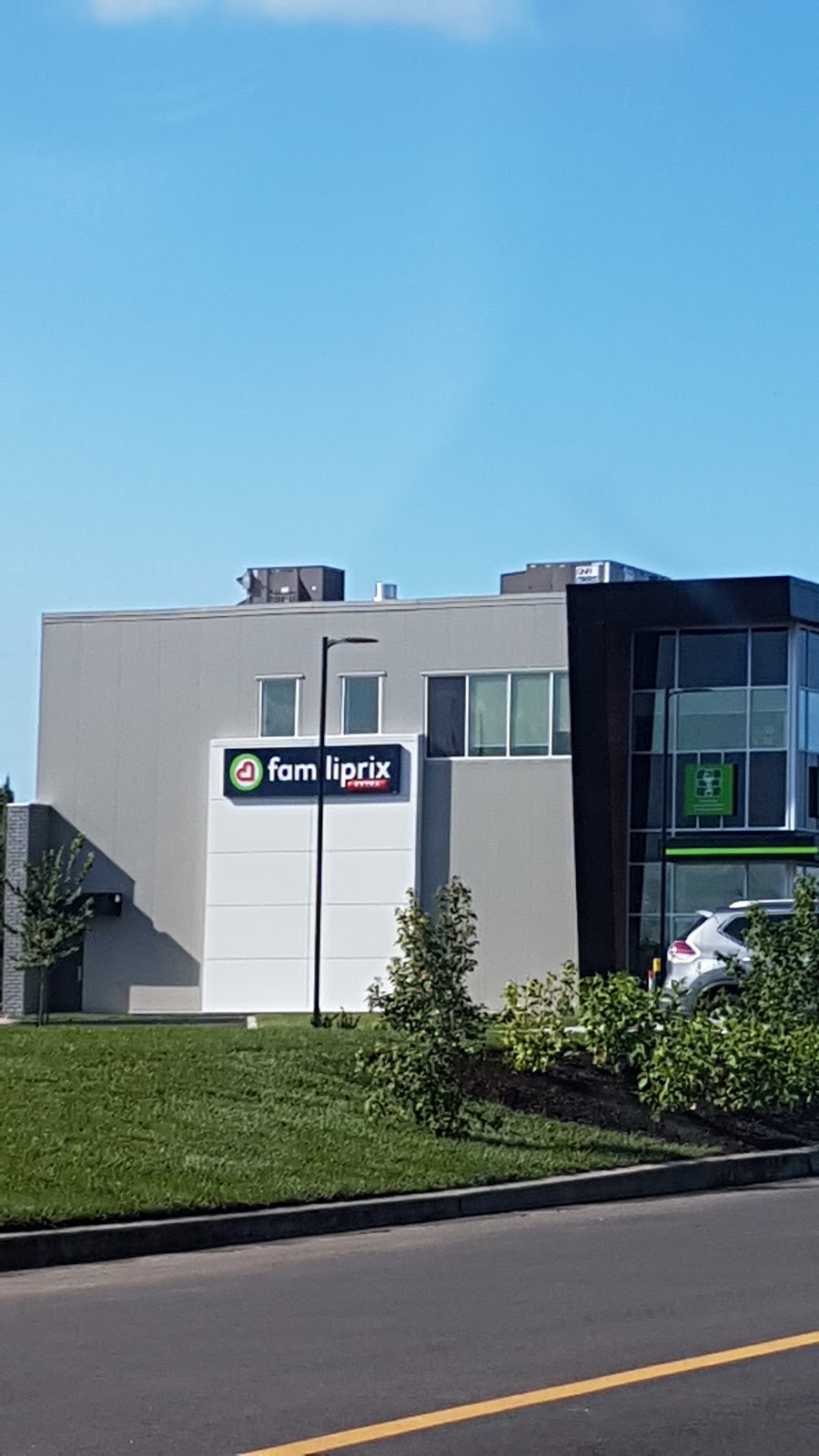 Familiprix Extra - Anne-Julie Boucher and Vincent Vandal | 6515 Rue des Alpes, Trois-Rivières, QC G9C 0L8, Canada | Phone: (819) 841-3666