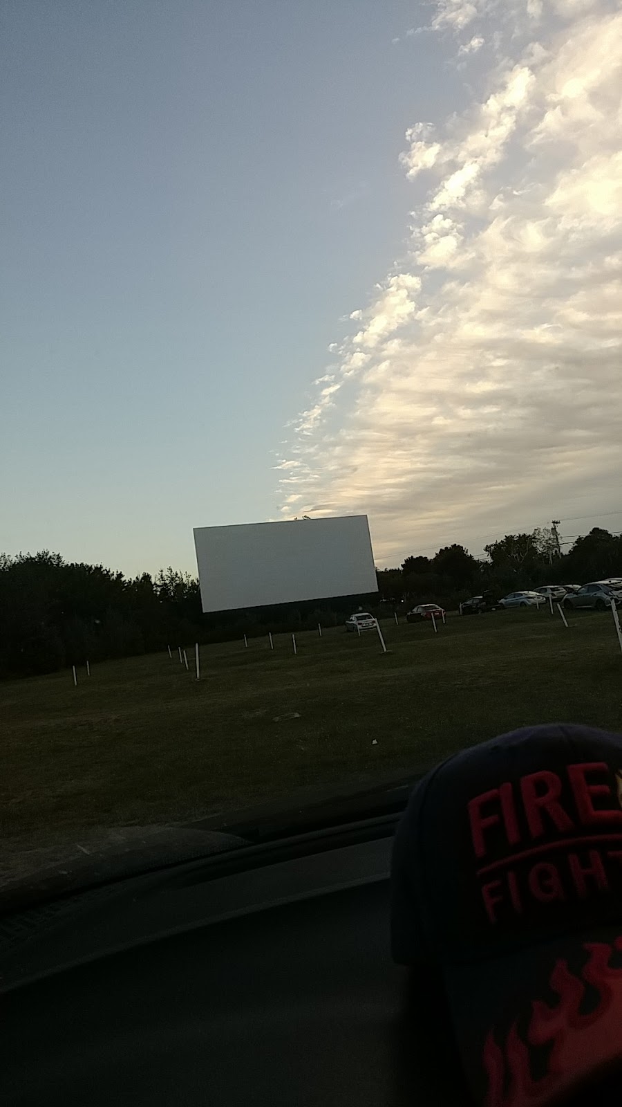 Neptune Drive-in | 691 Main St, Pointe-du-Chêne, NB E4P 4Z9, Canada | Phone: (506) 962-6246