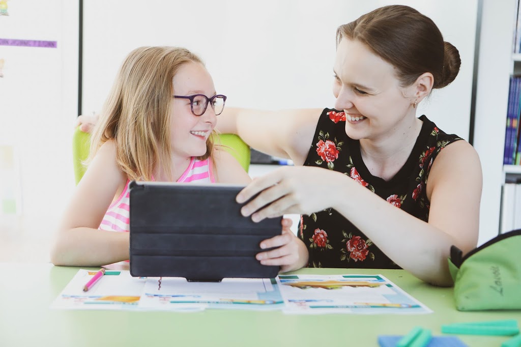 Apprendre Autrement | 2A Place de lÉglise, Saint-Jean-Port-Joli, QC G0R 3G0, Canada | Phone: (418) 598-9780