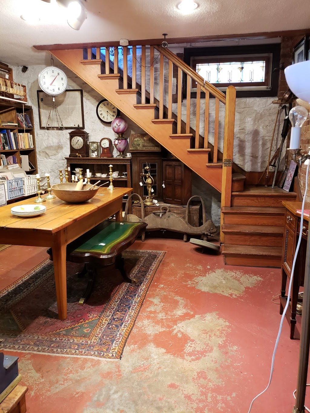 Antiques Post Office Mall | 340 Island Hwy, Ladysmith, BC V9G, Canada | Phone: (250) 245-7984