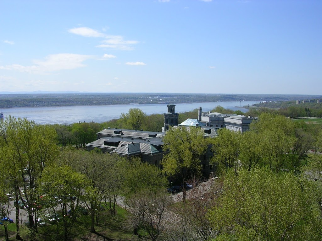 Château St-Louis (Le) | Chateau Saint-Louis, 135 Grande Allée O, Québec, QC G1R 2H2, Canada | Phone: (418) 523-2990