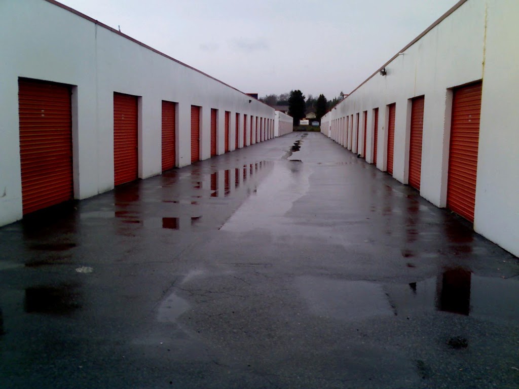 U-Haul Moving & Storage at 84th Ave | 13554 84 Ave, Surrey, BC V3W 7P9, Canada | Phone: (604) 591-2313