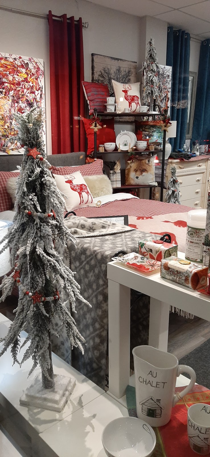 Boutique Dortlottine Inc | 404 Av Victoria, Saint-Lambert, QC J4P 2H9, Canada | Phone: (450) 486-7858