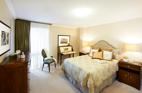 Revera Glynnwood | 7700 Bayview Ave, Thornhill, ON L3T 5W1, Canada | Phone: (905) 881-9475