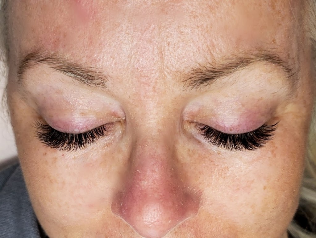 Facade Lashes | 580 Acadia Dr SE Suite 204B, Calgary, AB T2J 0B6, Canada | Phone: (403) 978-7462