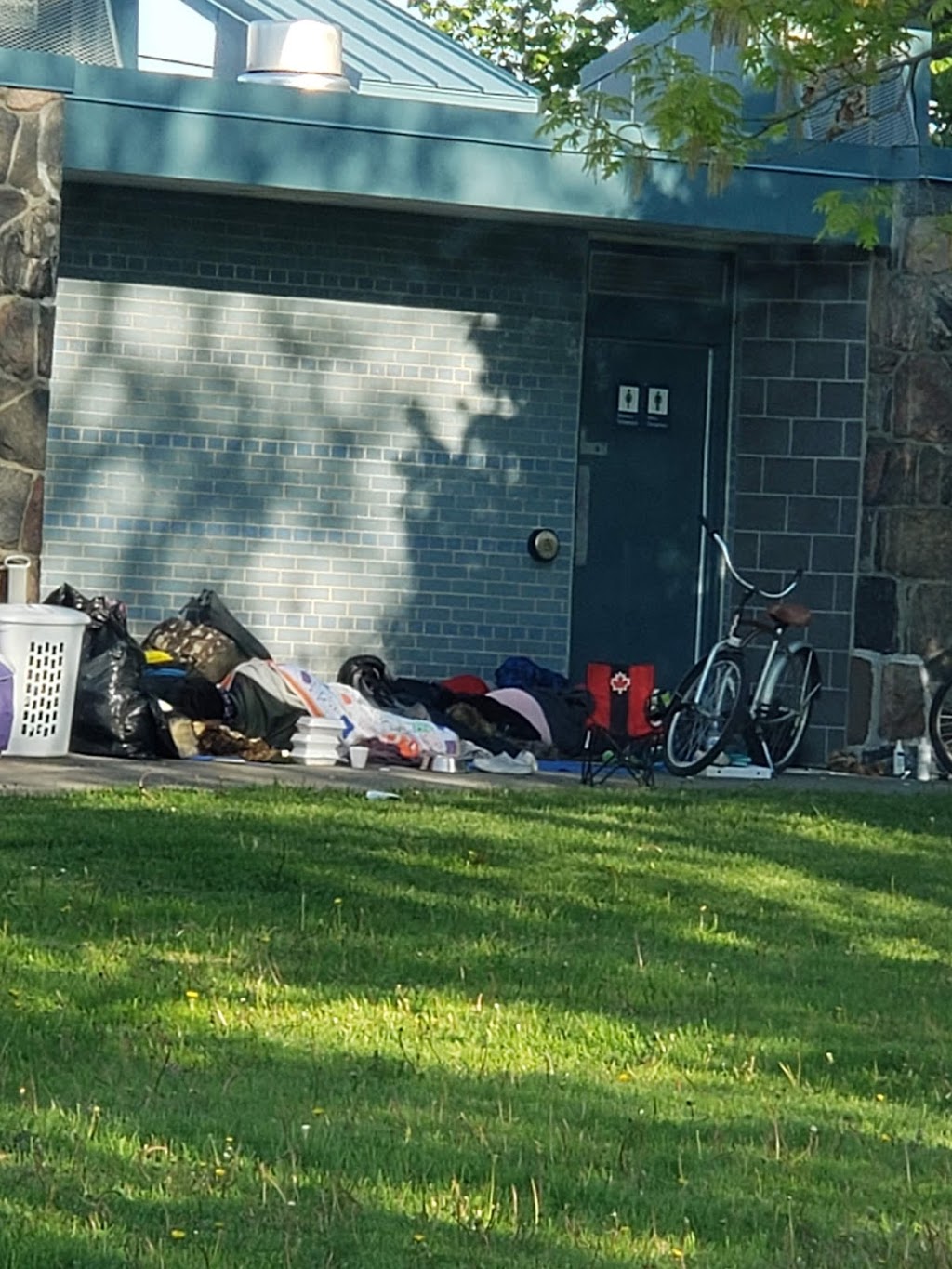 Caledonia Park | 1141 Caledonia Rd, North York, ON M6A 2W9, Canada | Phone: (416) 338-4386