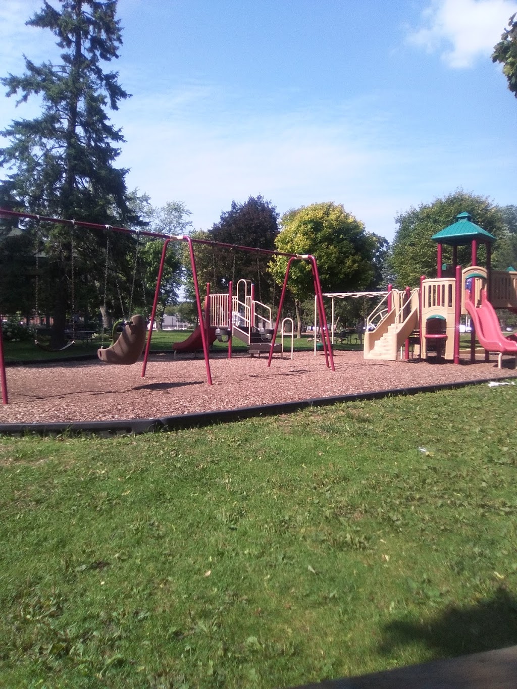 Riverside Park | 709 Woolwich St, Guelph, ON N1H 7G6, Canada | Phone: (519) 822-1260