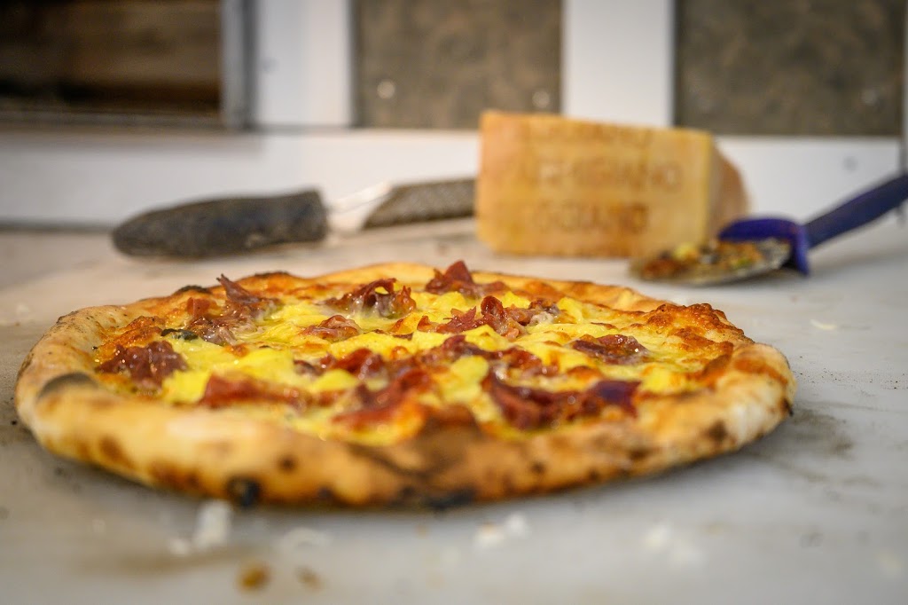 Jackknife Pizza | 8574 Reinhold Rd, Black Creek, BC V9J 1B4, Canada | Phone: (778) 585-1166