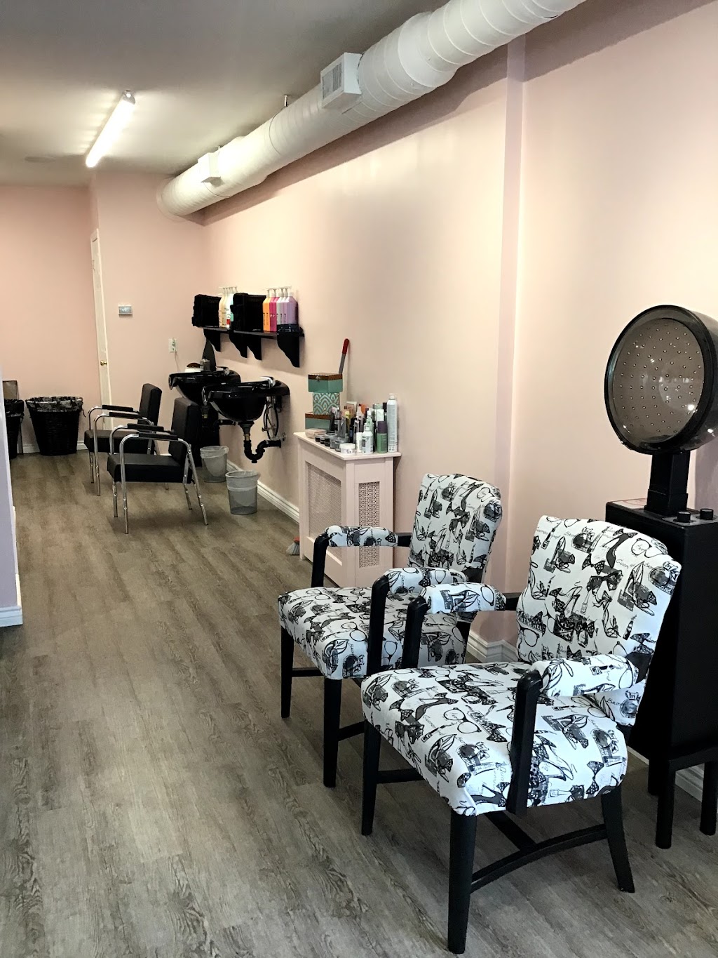 The Turquoise Mirror | 1-56 Nile St, Stratford, ON N5A 4C4, Canada | Phone: (519) 305-2257