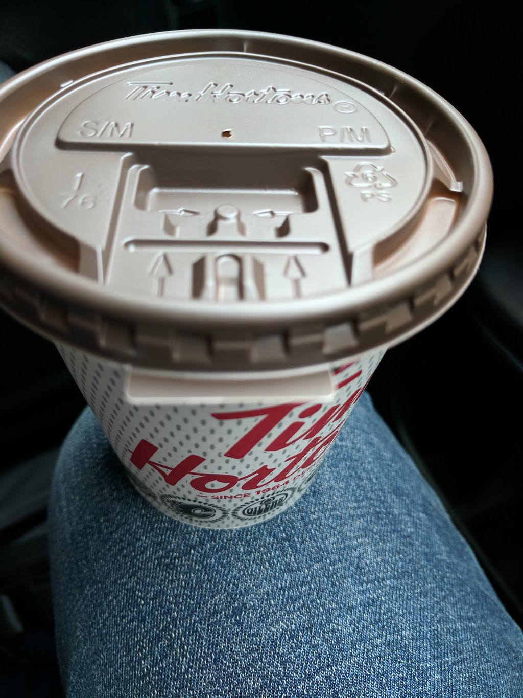 Tim Hortons | 360 St Patrick St Unit 2, Ottawa, ON K1N 5K7, Canada | Phone: (613) 562-1818