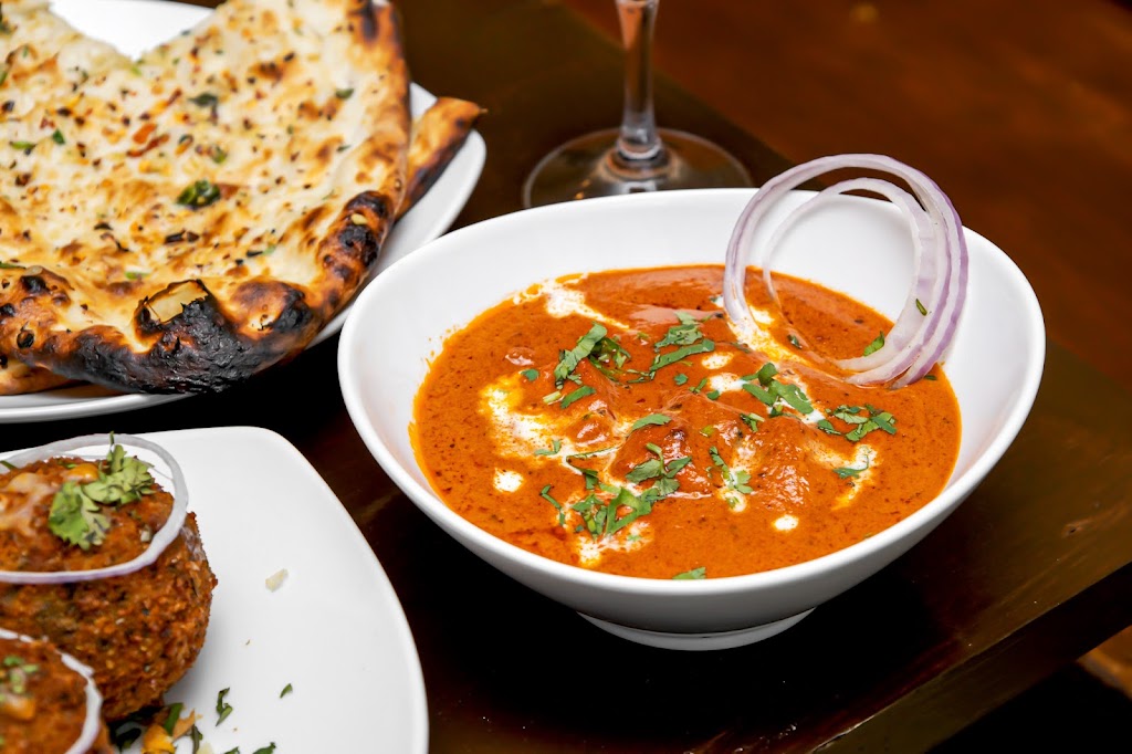 Bhojan Alley | 1424 Dundas St W, Toronto, ON M6J 1Y5, Canada | Phone: (416) 538-3443