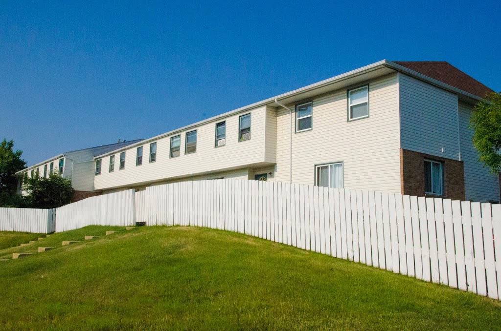 Parkview Estates | 116a Ave &, 32 St NW, Edmonton, AB T5W 4R1, Canada | Phone: (780) 413-6007