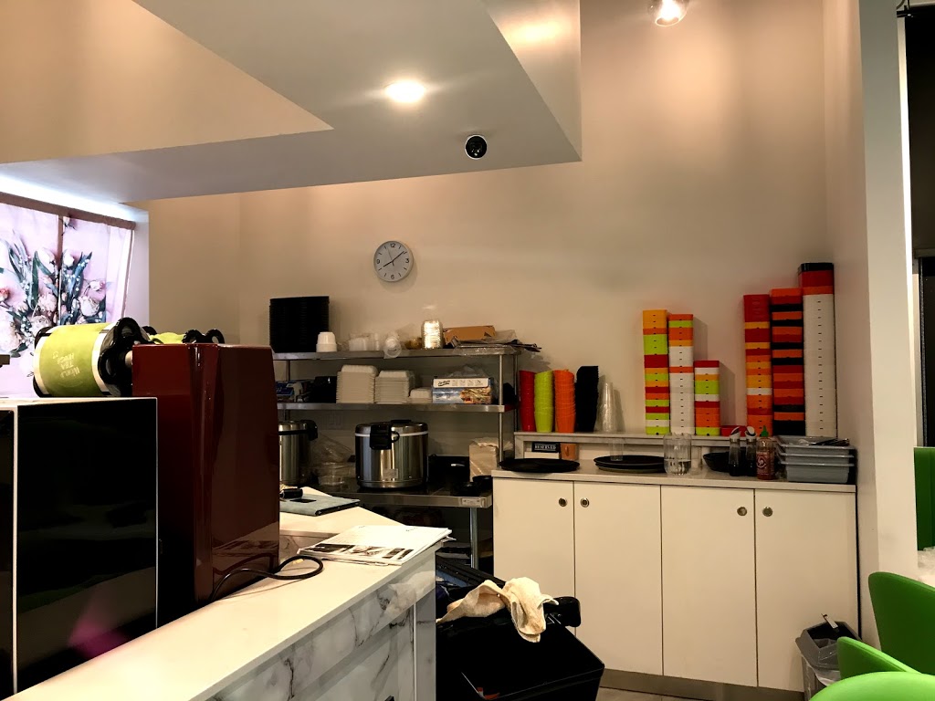 Xing Yun Asian Restaurant | 5507 Airport Way #110, Kelowna, BC V1V 2Z2, Canada | Phone: (250) 762-5532