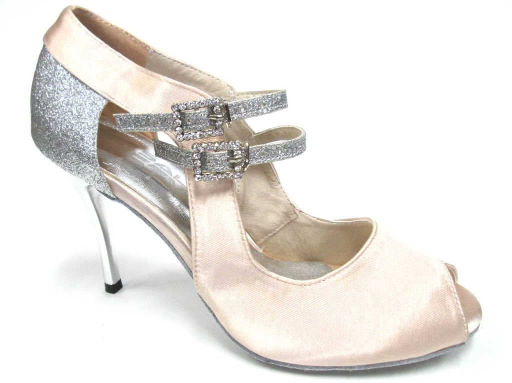 Salsa Style - Chaussure | 3015 Ch. de Chambly, Longueuil, QC J4L 1N3, Canada | Phone: (514) 774-1874